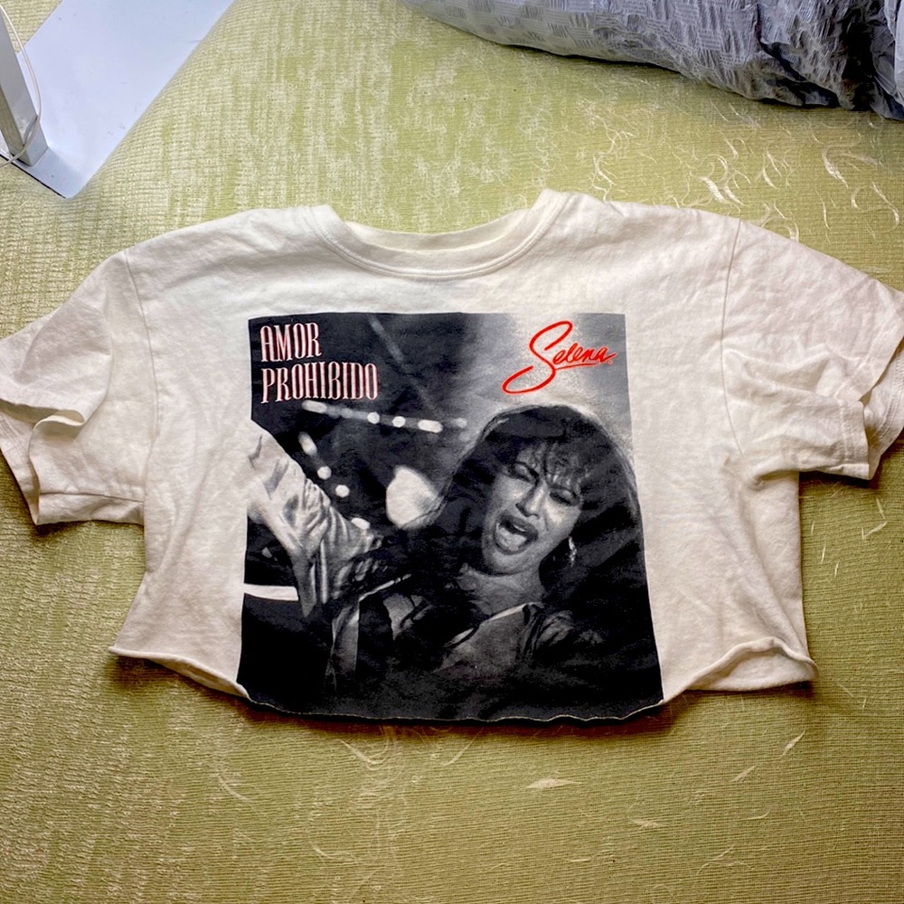 I am selling a crop top